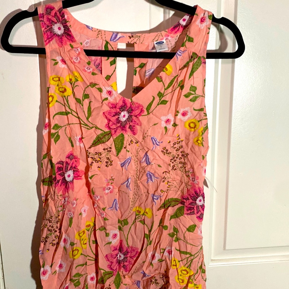 Old Navy Sleeveless Blouse